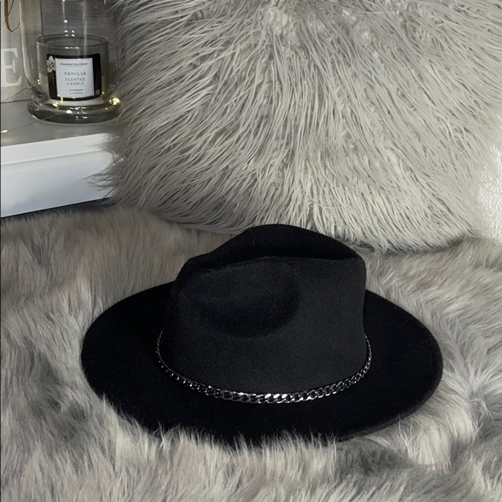 Black fedora hat